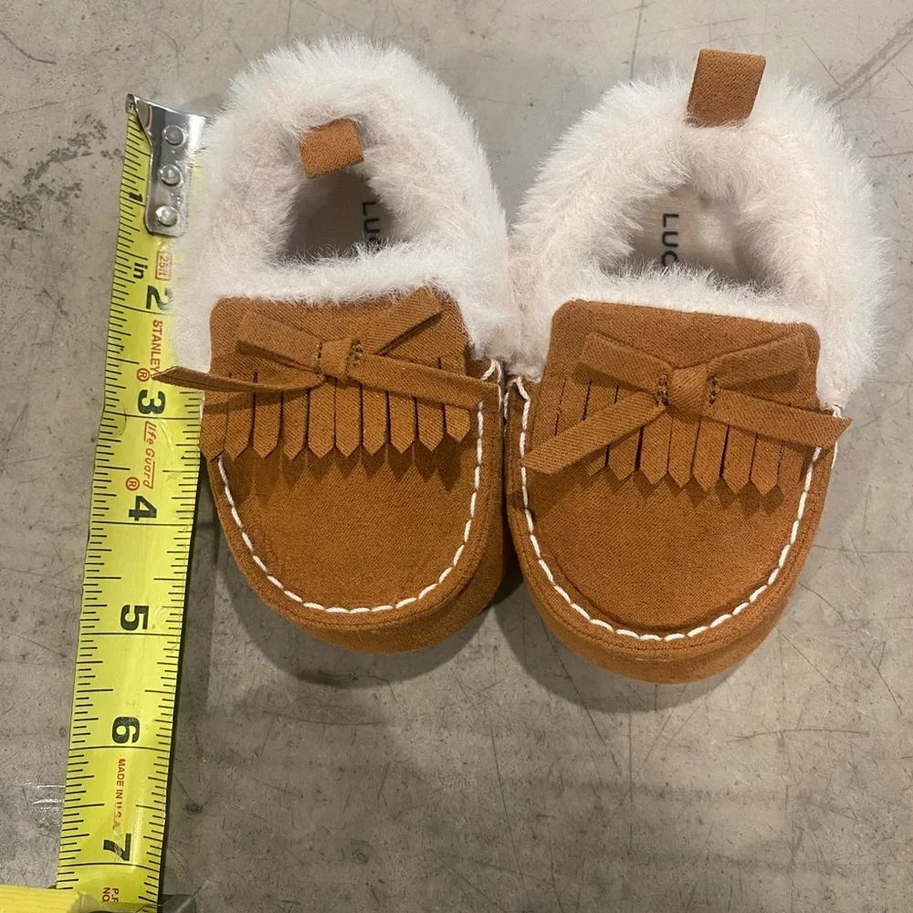 LUCKY BRAND baby slippers with faux fur lining! Unisex- comfy cozy and so cute!!